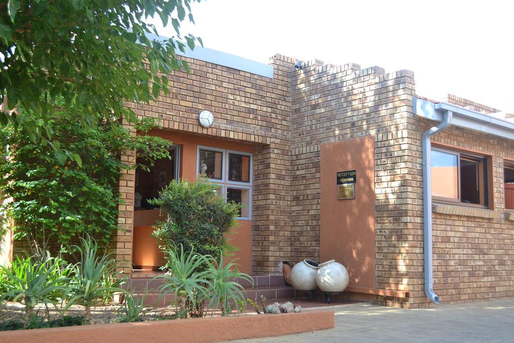 Boga Legaba Guest House & Conference Centre مافكينج المظهر الخارجي الصورة
