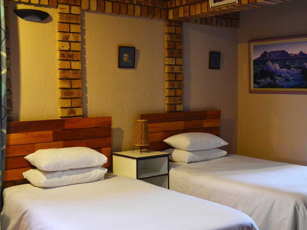 Boga Legaba Guest House & Conference Centre مافكينج المظهر الخارجي الصورة