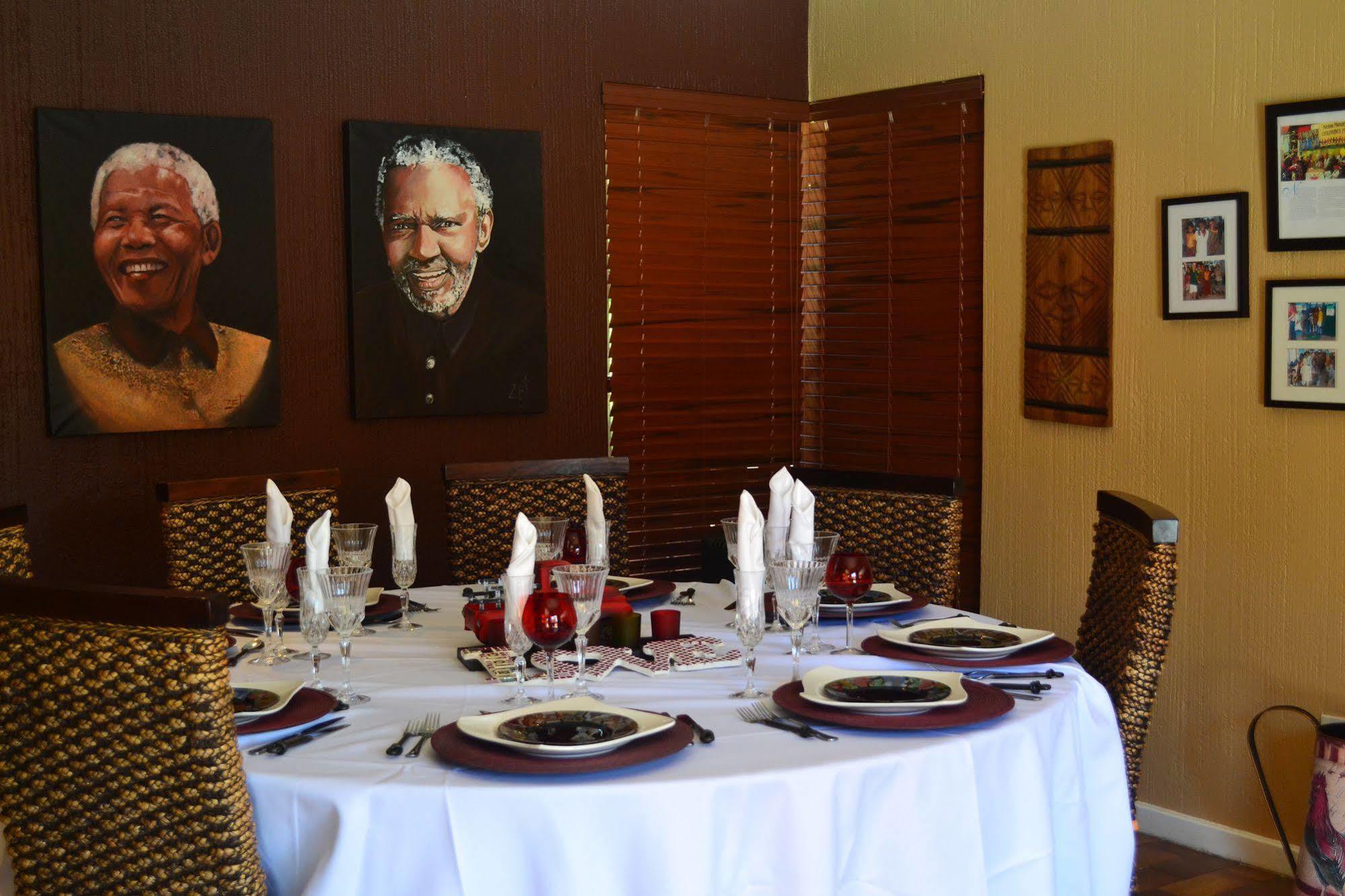 Boga Legaba Guest House & Conference Centre مافكينج المظهر الخارجي الصورة